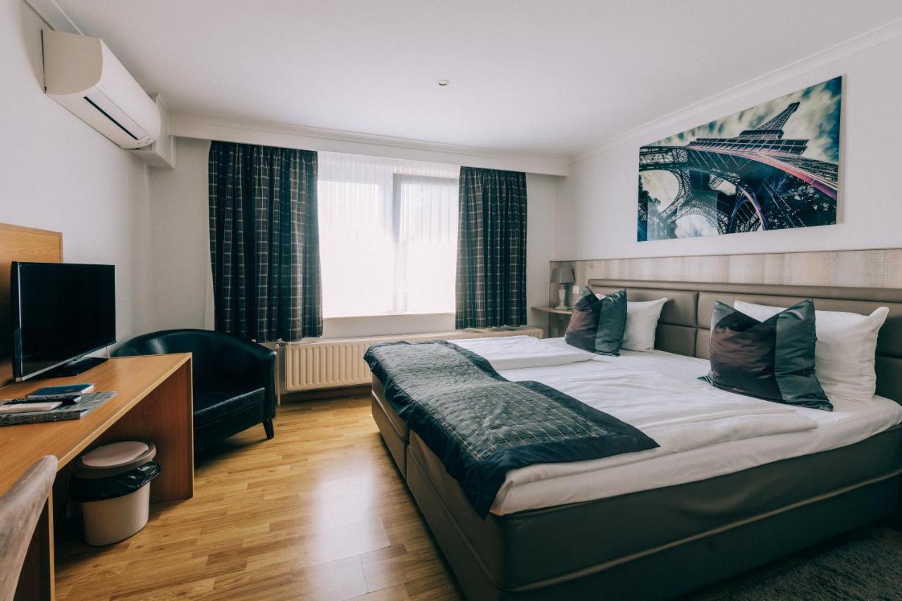 Hotel De Kalvaar Ninove Zewnętrze zdjęcie