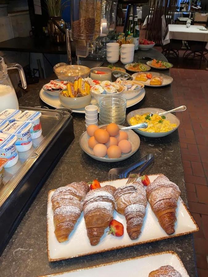 Hotel De Kalvaar Ninove Zewnętrze zdjęcie